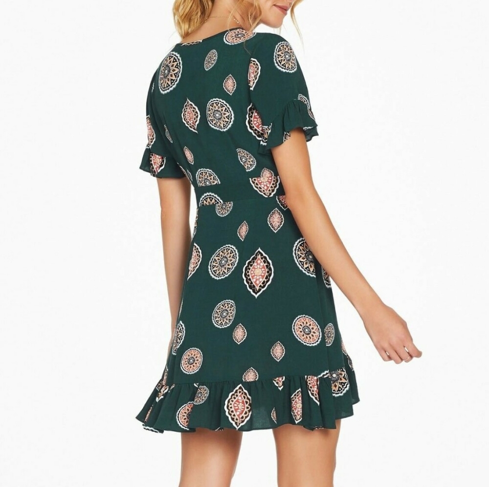 TIGERLILY Matisse Emerald Green Ruffle Wrap Mini Dress - Picture 4 of 16